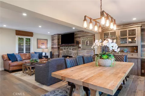 Dining - 270 Flower Dr, Lake Arrowhead, CA 92352 photo 3 of 4