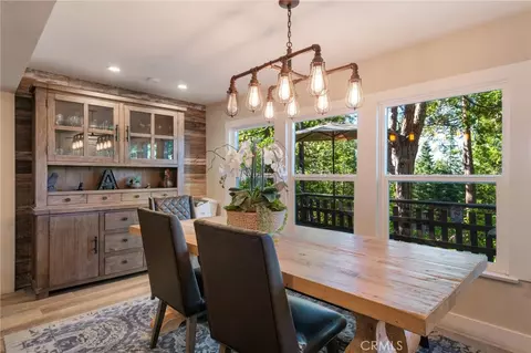 Dining - 270 Flower Dr, Lake Arrowhead, CA 92352 photo 2 of 4