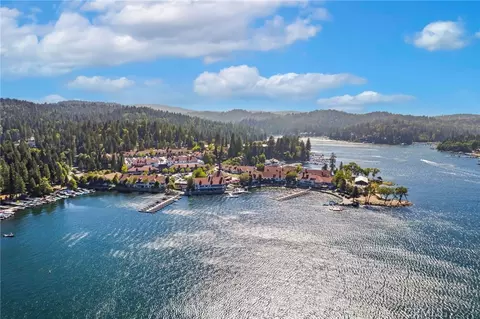 View/Area - 270 Flower Dr, Lake Arrowhead, CA 92352 photo 6 of 7