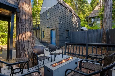 Exterior - 270 Flower Dr, Lake Arrowhead, CA 92352 photo 4 of 5