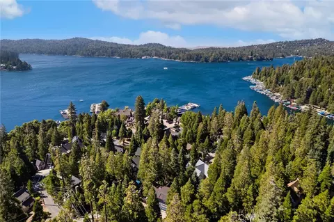 View/Area - 270 Flower Dr, Lake Arrowhead, CA 92352 photo 7 of 7