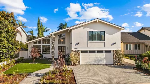 6882 Loyola Dr, Huntington Beach, CA 92647