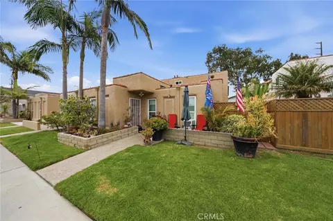 206 Portland Ave, Huntington Beach, CA 92648