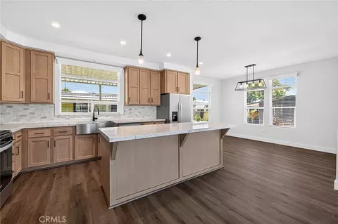 41 Estrella Dr, Santa Rosa, CA 95403