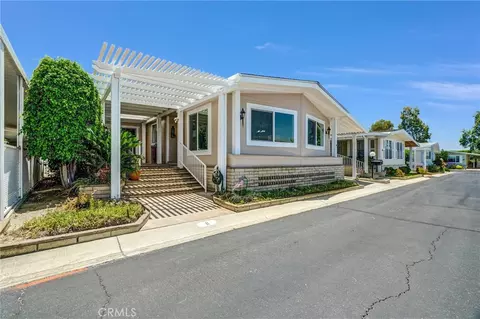 5200 Irvine Blvd #11, Irvine, CA 92620