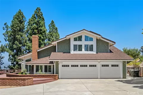 5780 E River Valley Trl, Anaheim, CA 92807