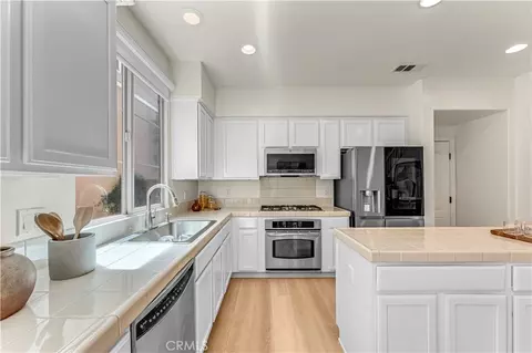 Kitchen - 76 Canal, Irvine, CA 92620 photo 3 of 3