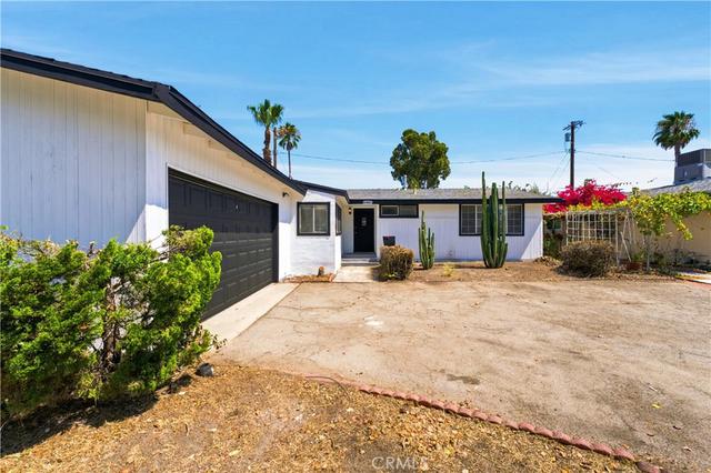 12739 Hartland St, North Hollywood, CA 91605