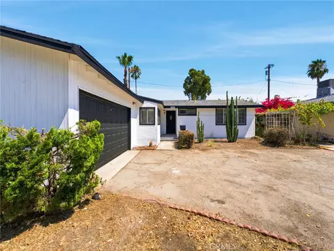 12739 Hartland St, North Hollywood, CA 91605