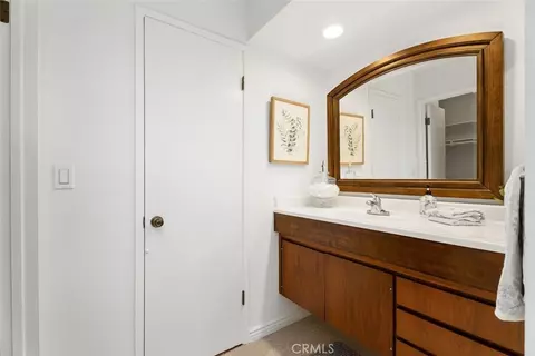 Bath - 5311 Cornell, Westminster, CA 92683 photo 3 of 5