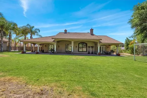 Exterior - 16176 Graceful Ct, Riverside, CA 92504 photo 15 of 16