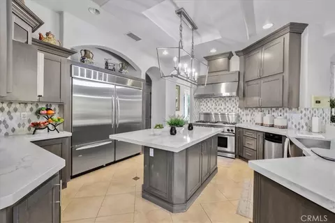 Kitchen - 16176 Graceful Ct, Riverside, CA 92504 photo 2 of 5
