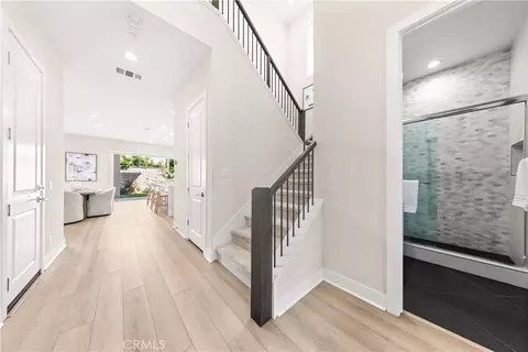 Entry Way - 100 Walworth, Lake Forest, CA 92630 photo 2 of 8