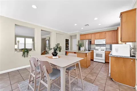 Kitchen - 4244 Windspring, Corona, CA 92883 photo 2 of 3