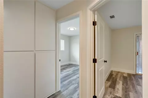 Entry Way - 402 E Glendale Dr, Orange, CA 92865 photo 3 of 4