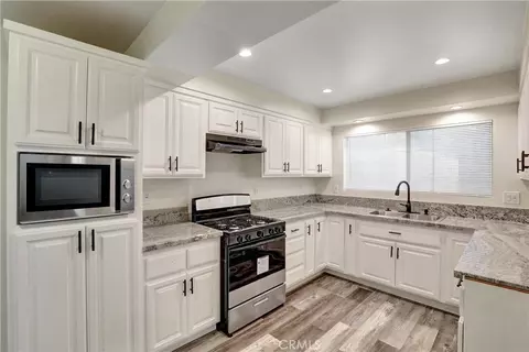 Kitchen - 402 E Glendale Dr, Orange, CA 92865 photo 1 of 8