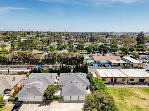 View/Area - 402 E Glendale Dr, Orange, CA 92865 photo 3 of 5