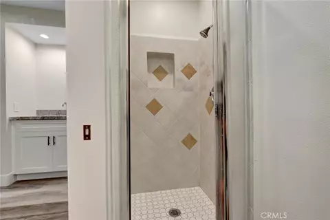 Bath - 402 E Glendale Dr, Orange, CA 92865 photo 9 of 9