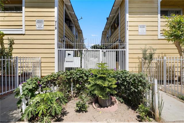 711 N Lacy St #D, Santa Ana, CA 92701