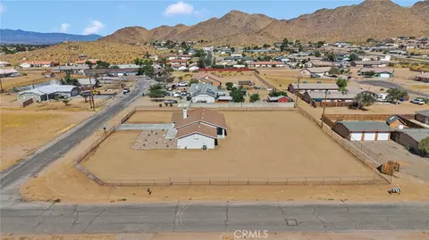 View/Area - 20448 Sago Ln, Apple Valley, CA 92307 photo 7 of 11