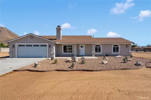 Exterior - 20448 Sago Ln, Apple Valley, CA 92307 photo 9 of 10