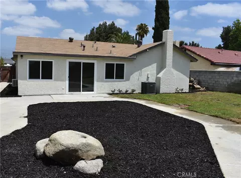 Exterior - 1425 Hunter, Redlands, CA 92374 photo 3 of 4