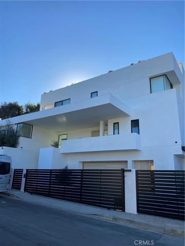 931 Kenfield, Los Angeles, CA 90049