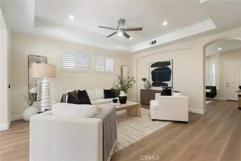 Living - 267 Mesa Dr, Costa Mesa, CA 92627 photo 4 of 5