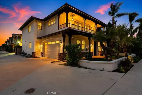 Exterior - 267 Mesa Dr, Costa Mesa, CA 92627 photo 8 of 8