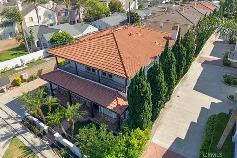 View/Area - 267 Mesa Dr, Costa Mesa, CA 92627 photo 2 of 2