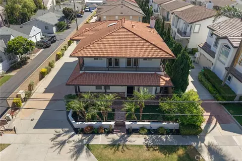 View/Area - 267 Mesa Dr, Costa Mesa, CA 92627 photo 1 of 2