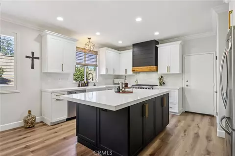 Kitchen - 1806 Riverstone, Corona, CA 92883 photo 2 of 2