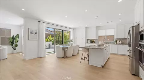 Entry Way - 218 Evaroad, Irvine, CA 92602 photo 3 of 7