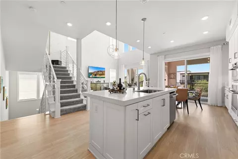 Entry Way - 272 Merit, Irvine, CA 92618 photo 3 of 10