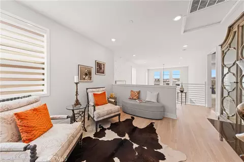 Entry Way - 272 Merit, Irvine, CA 92618 photo 8 of 10