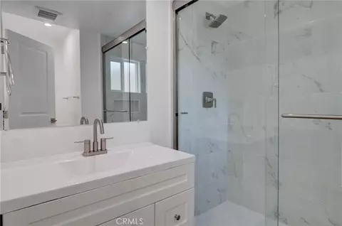 Bath - 507 Sinaloa, Pasadena, CA 91106 photo 1 of 3