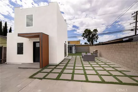 Exterior - 5447 Lime Ave, Long Beach, CA 90805 photo 3 of 5