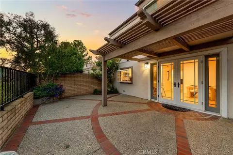Exterior - 54 Willow Tree, Irvine, CA 92612 photo 6 of 6