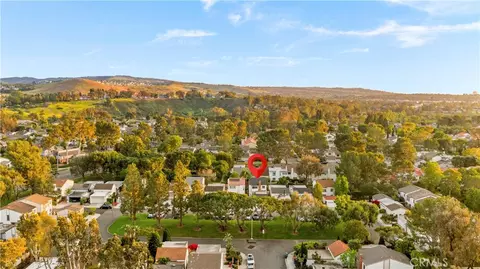 View/Area - 54 Willow Tree, Irvine, CA 92612 photo 4 of 11
