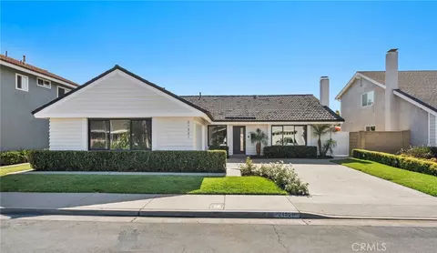 21321 Compass Ln, Huntington Beach, CA 92646