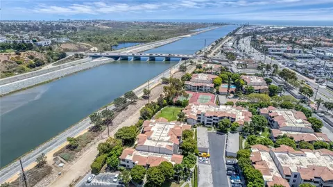 21372 Brookhurst St #322, Huntington Beach, CA 92646