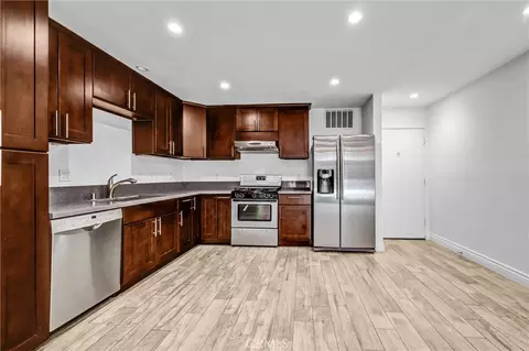 Kitchen - 4900 E Chapman Ave #23, Orange, CA 92869 photo 2 of 4