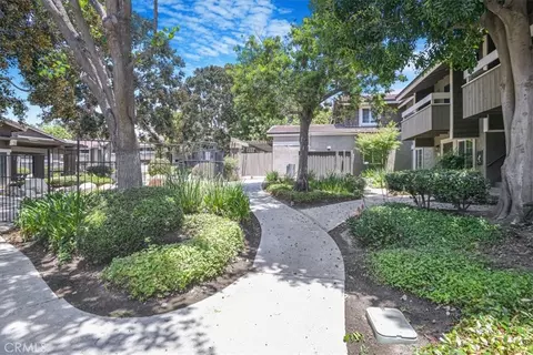 Exterior - 229 Springview, Irvine, CA 92620 photo 5 of 7