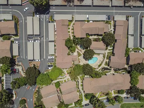 View/Area - 229 Springview, Irvine, CA 92620 photo 3 of 6