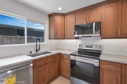 Kitchen - 229 Springview, Irvine, CA 92620 photo 2 of 3