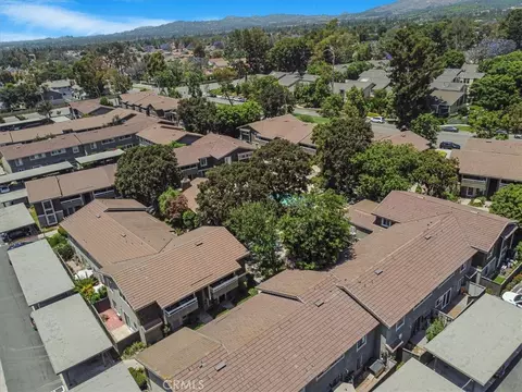 View/Area - 229 Springview, Irvine, CA 92620 photo 4 of 6