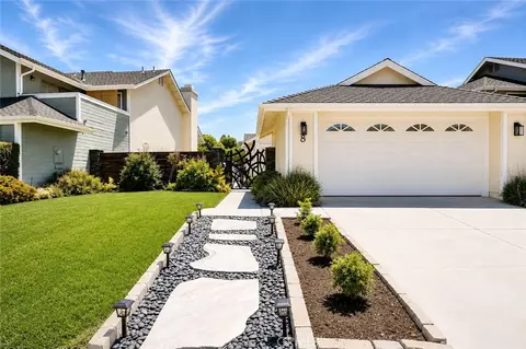 8 Laurel Crk, Laguna Hills, CA 92653