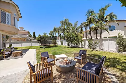 Exterior - 410 De Anza Ct, Oceanside, CA 92057 photo 3 of 8