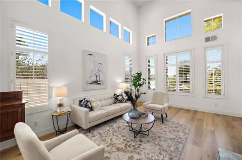Living - 410 De Anza Ct, Oceanside, CA 92057 photo 2 of 5