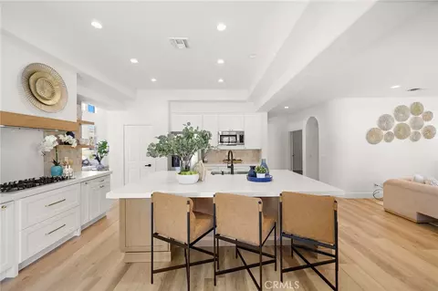 Kitchen - 410 De Anza Ct, Oceanside, CA 92057 photo 3 of 4